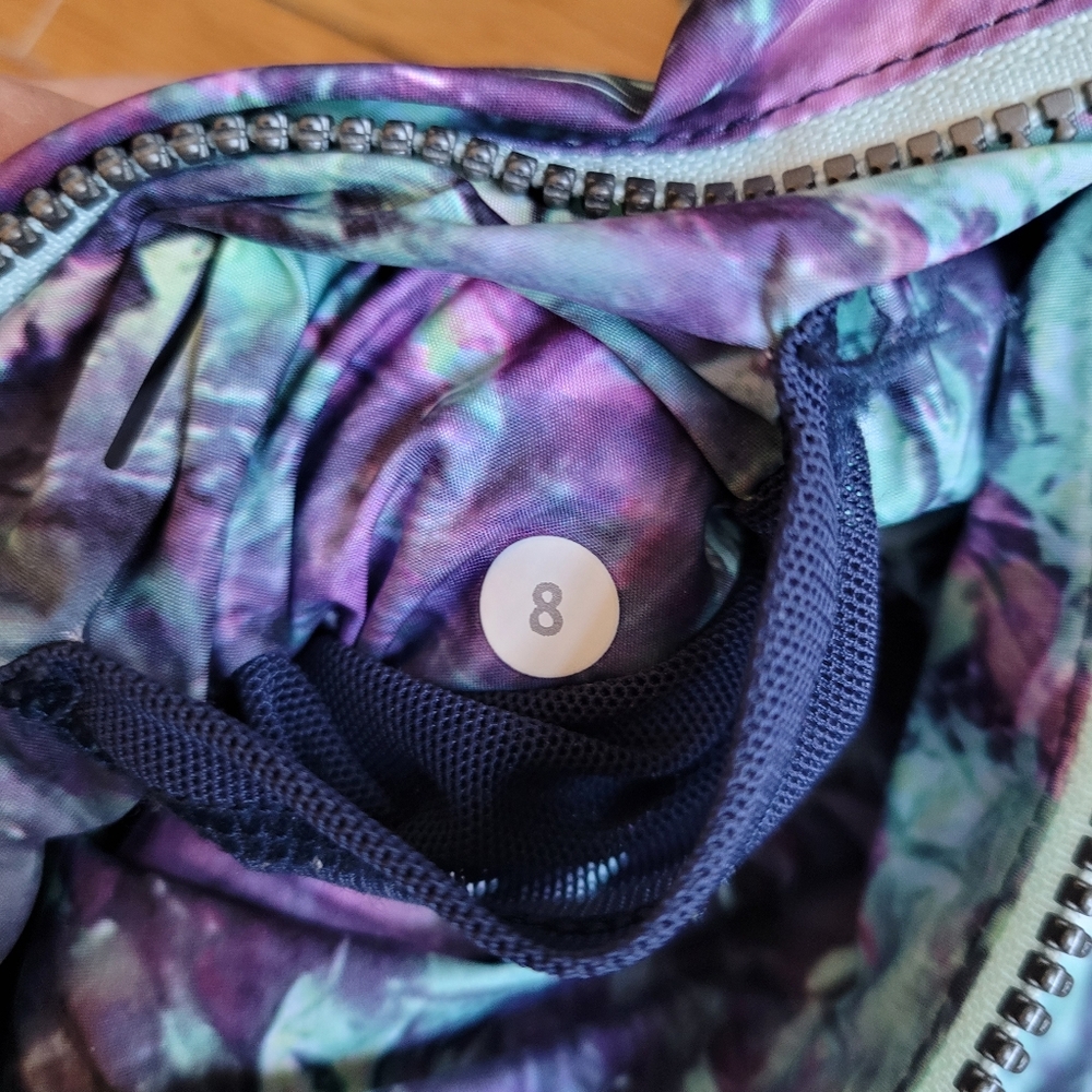 Lululemon Miss Misty Jacket II Water Resistant For Running Size 8 - Picture 5 of 10